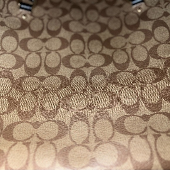 Authentic COACH Handbag Gallery Tote Signature Design Brown Black Zipper - Picture 15 of 16